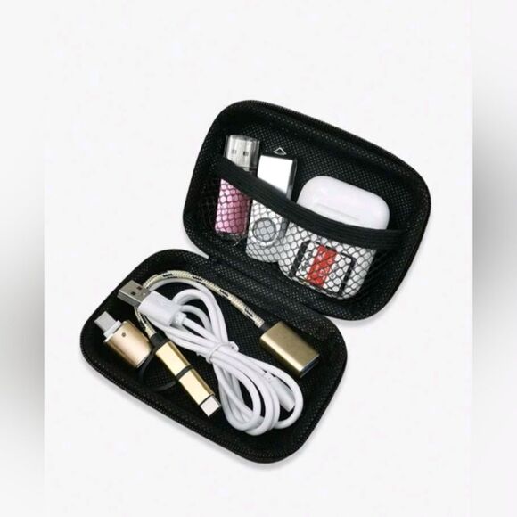 π5/$18 Bowtie Detailed Data Cable Storage Case - Picture 3 of 4